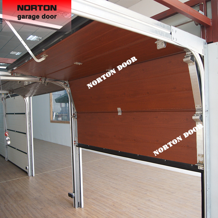 Việc lắp đặt cửa gara không đúng cách gây ra những nguy cơ an toàn đáng kể